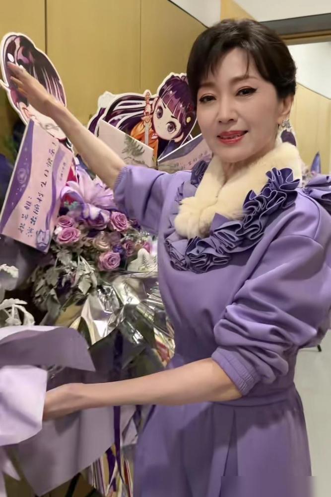 要不是亲自去查，我是打死也不敢相信，赵雅芝都72岁了，她来杭州，居然还有这么多粉