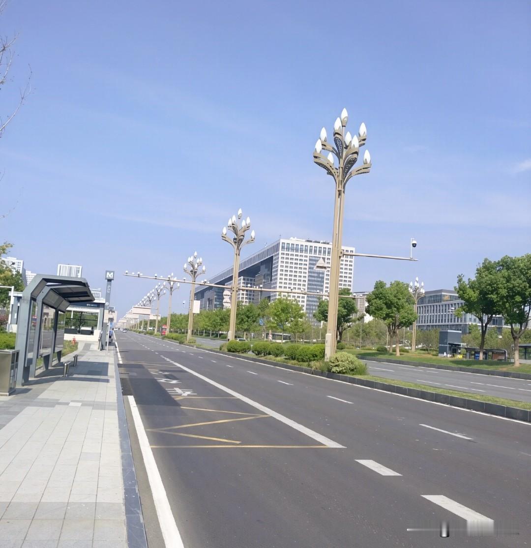 武汉光谷出台政策的速度是真的快！

省委全会定调以光谷为先导建设武汉区域科技创新