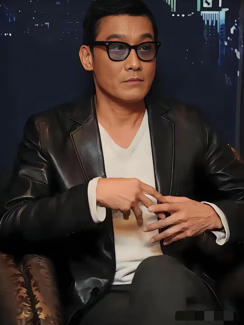 梁家辉这段话，最近又被翻出来刷屏了。视频里他说：“内地的朋友，如果来香港，你们会