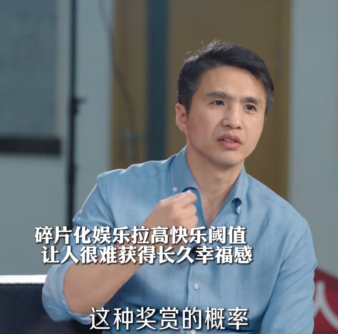 魏坤琳老了猛然发觉魏坤琳肉眼可见变老了回想当年节目里自信从容的样子还记忆犹新岁月