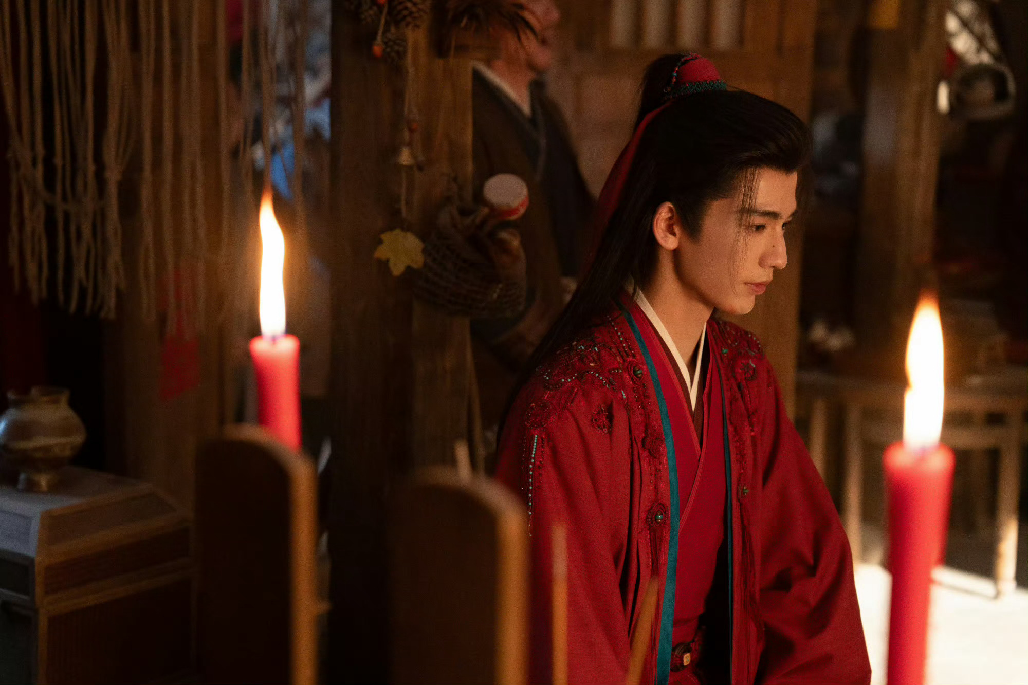 张凌赫 直男偷偷的关心完全是绝杀爱上谢征简直就像呼吸一样简单！安慰长玉不用在意别