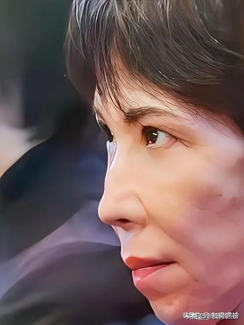 白皮书无异对华下战书，国人要警惕日本偷袭风险
 
　　2026年日本新版防卫白皮