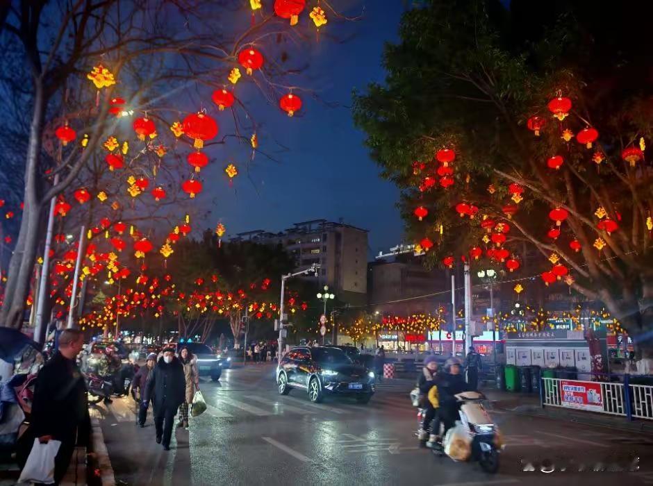 2026年春节，中国主题的活动简直火出圈了！外交部发言人林剑在记者会上回应当地媒