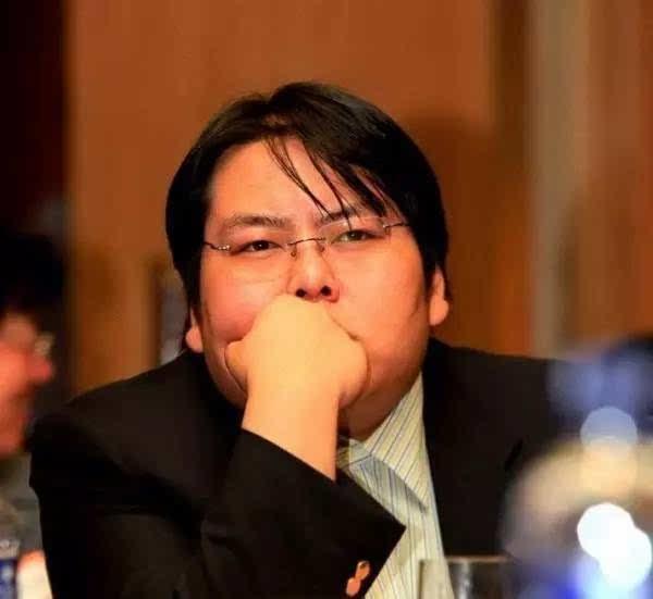 盘点中国十大顶级败家子，王思聪都没资格上榜

第一名：原山西首富李兆会。他被称为