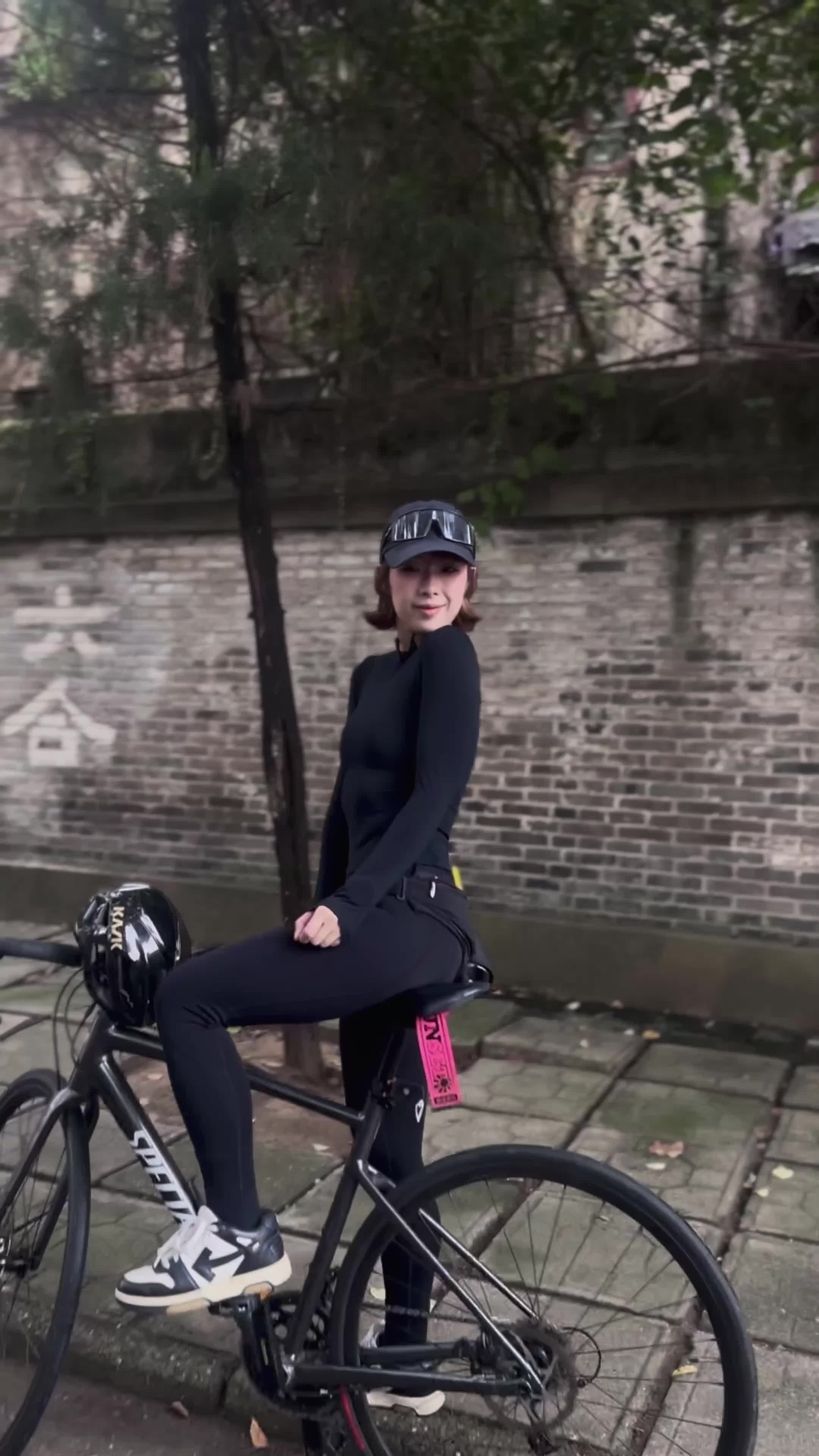 点击小红心，听我的复仇计划。这一世我是逍遥自在的小妖怪，不料被奸人所害...