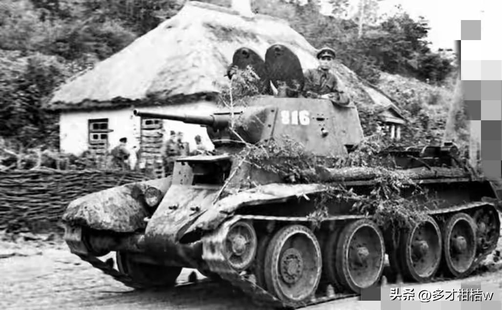 在1941年7月2日于雅乌诺克拉村附近的战斗中，德三军队一直坚称苏联军队在那场战