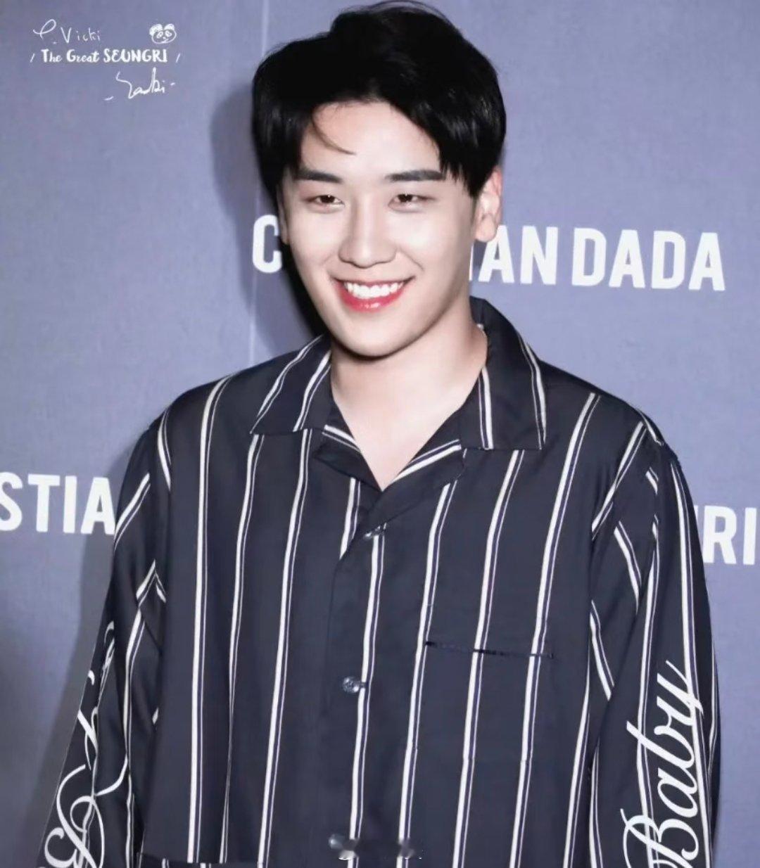 李胜利的狱友repo狱友爆料他每天算卡路里、跟唱女团歌、挨个牢房签名，甚至炫耀“