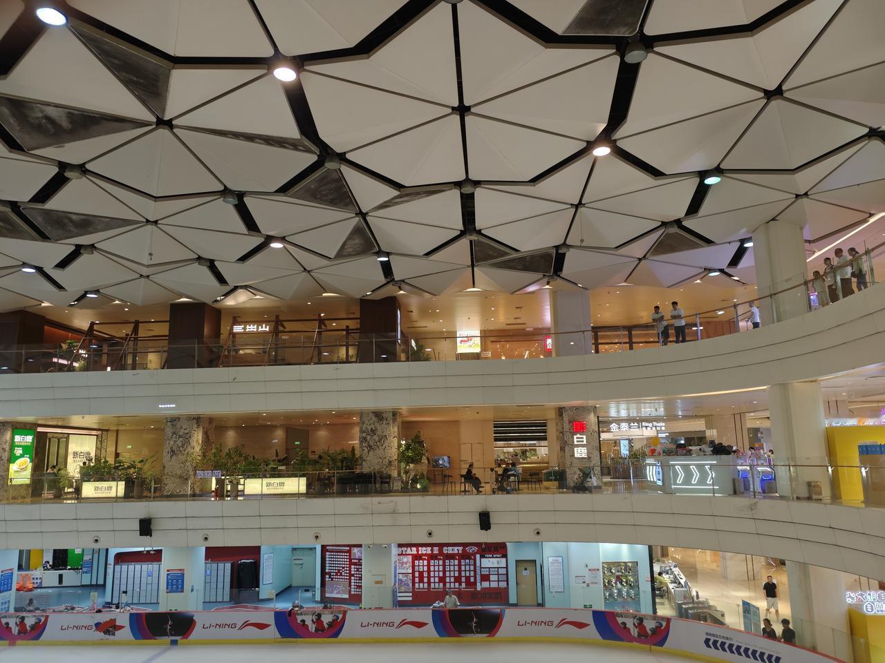 胖东来关闭老店建新址是不是豪赌呢？我想不是吧？应该是为了适应社会的发展趋势，或者