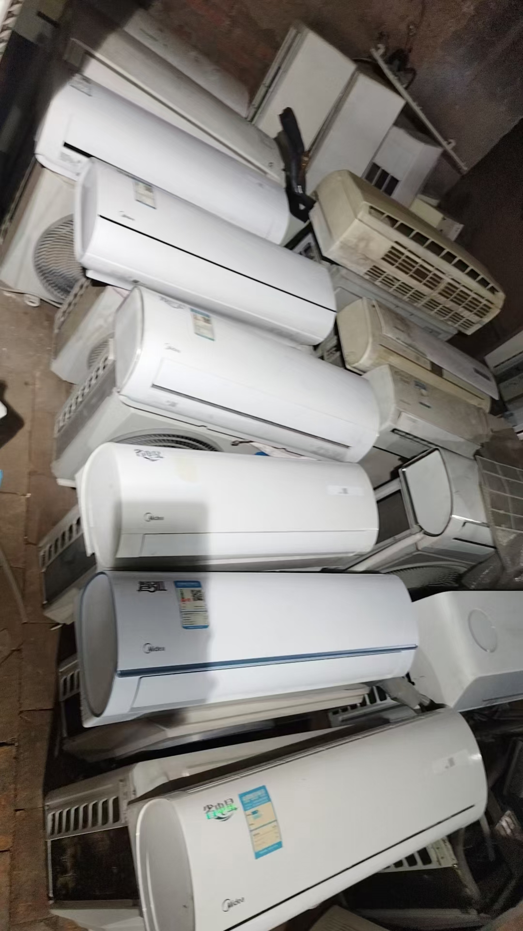 为什么冰箱能一直开但空调不能 其实现在的空调水平是可以一直开着的，冰箱也是可以一