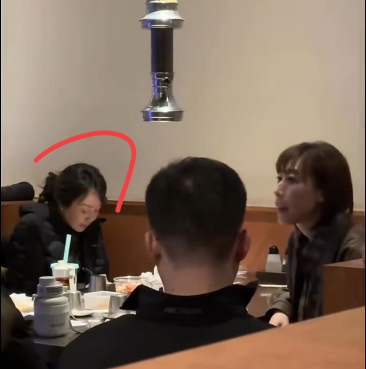 顶流女明星老了，不过依旧美丽！大家看出来她是谁了吗？