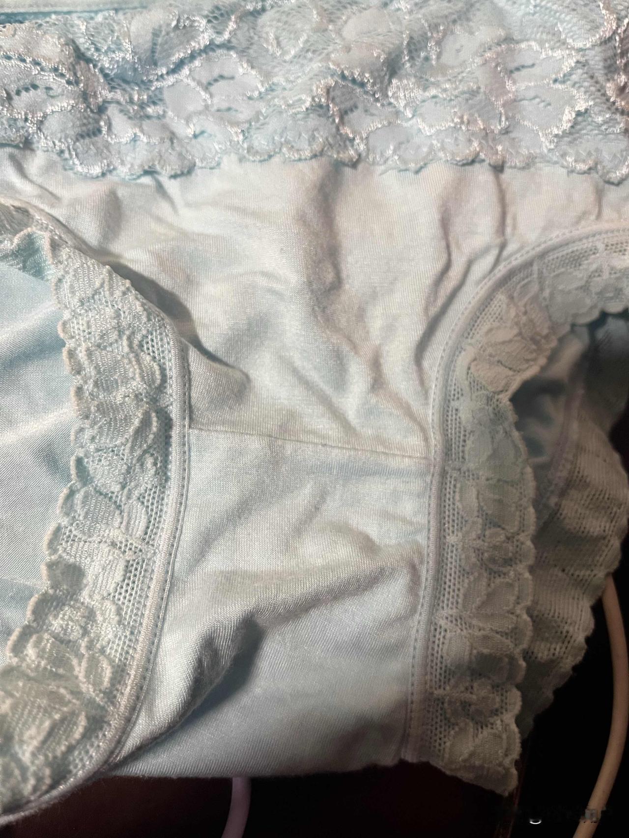 有没有像我这样的人，真的节约到极致了，前几天老婆网上买了几条内裤，穿了一条觉得比