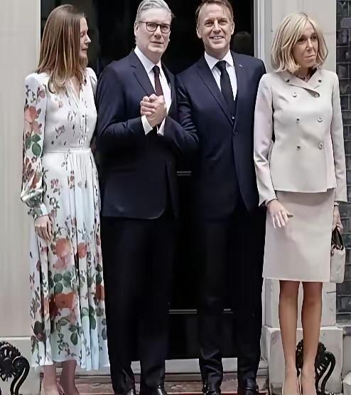 布丽吉特：优雅藏不住，岁月不欺人
        法国第一夫人布丽吉特，72岁的