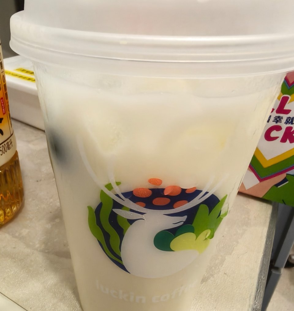 瑞幸家出新品的速度真快啊，都去喝这个