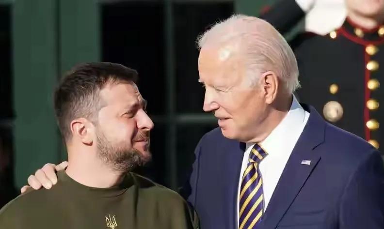 你是否注意到，泽连斯基言辞强硬，而普京则行事果断。
俄乌冲突已接近四年，乌克兰的