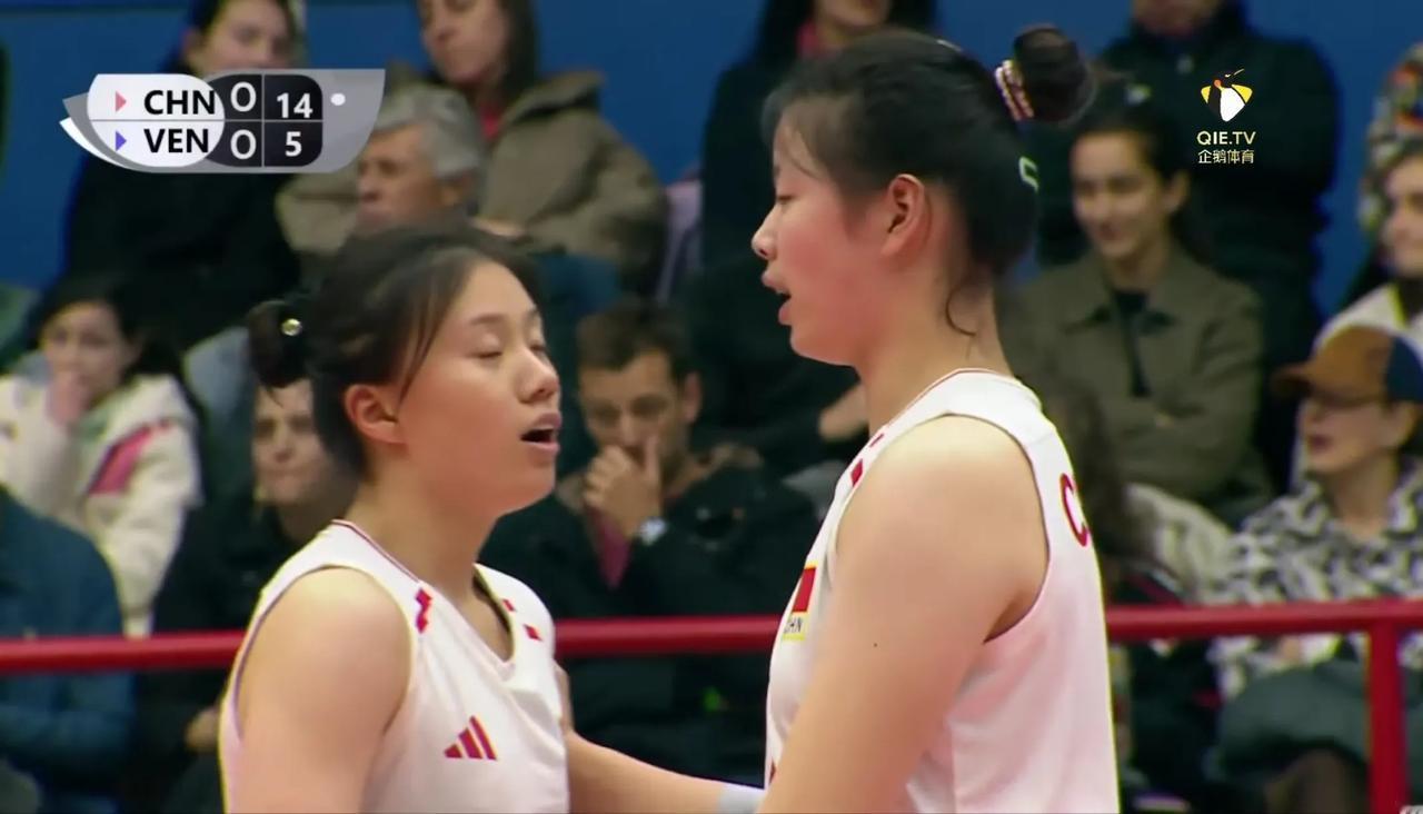 【U17女排世锦赛】小组赛:中国——委内瑞拉  实时战况:

        8