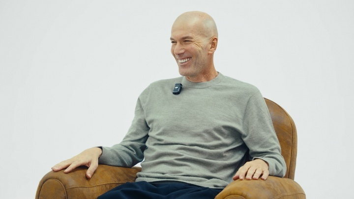 #齐达内说教练要为球员服务##齐达内的教练哲学# 近日前皇马主帅，法国传奇齐达内