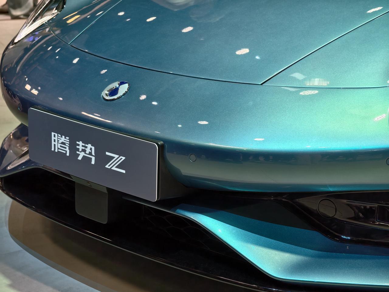 敞篷一开，情绪价值拉满
北京车展最受关注的跑车之一来了，腾势Z敞篷版今天全球首秀