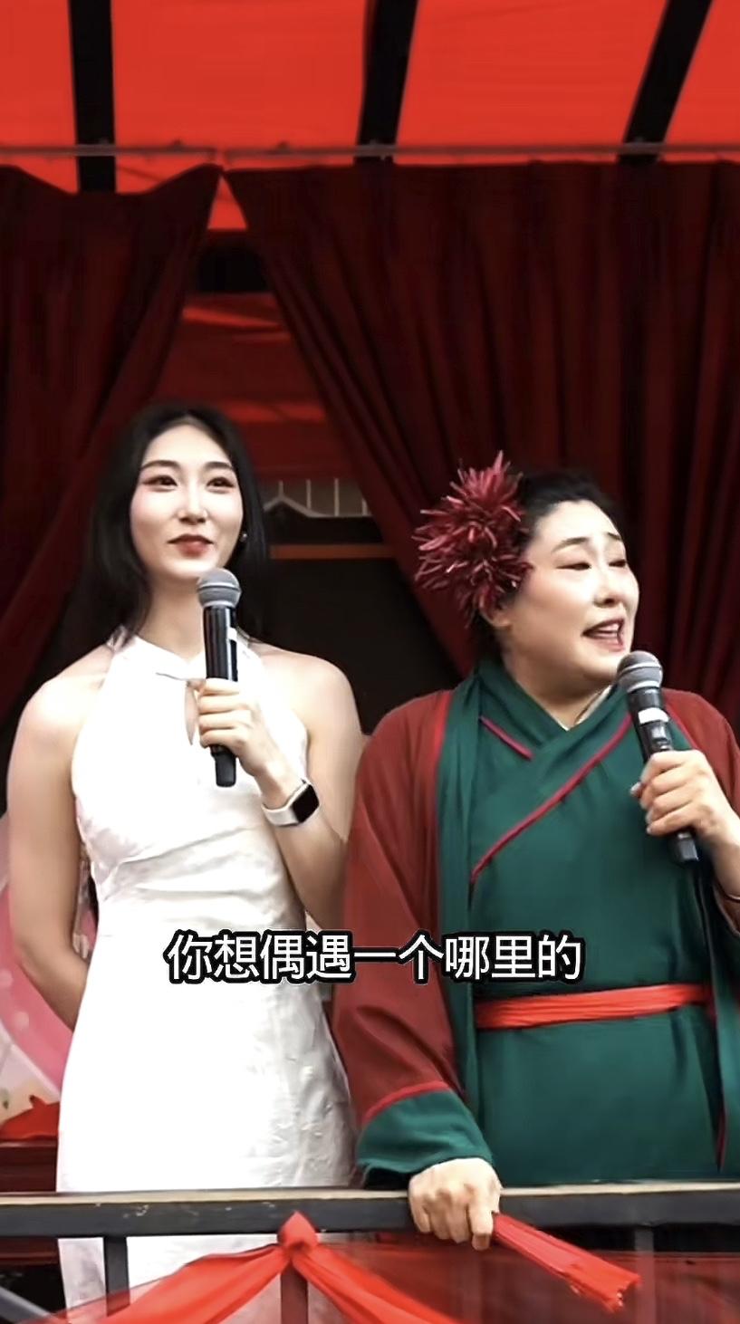 大龄单身女人的八大特征，中了其中之一，男人们最好远离之。

爱好小红书，性格慢热