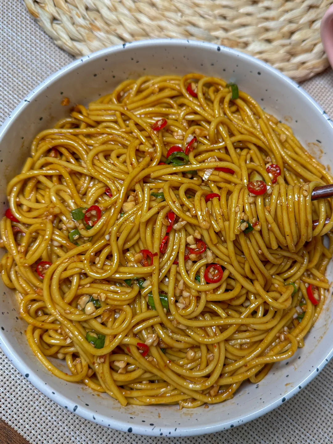 这就是拌面之光吧！！巨简单又巨好吃！！