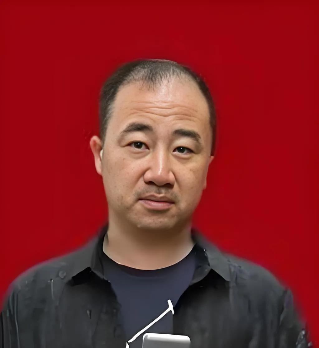 福建16岁挖矿少年：初中辍学，2次倾家荡产！今把充电宝卖进美国：1小时收14元，