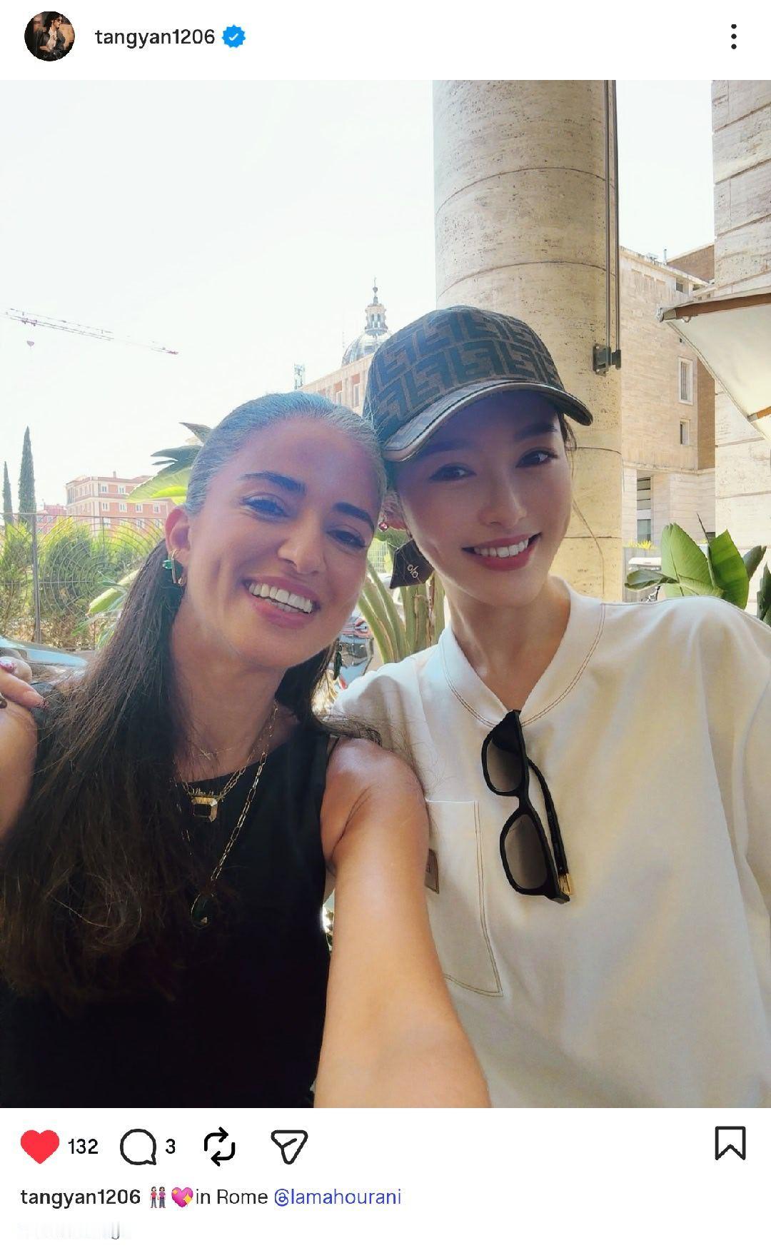 唐嫣 ins 更新了和知名珠宝设计师 lamahourani 的合影📷超美的两