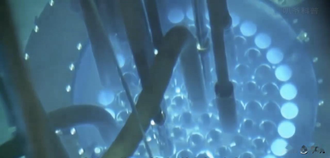 AI的尽头是电力，美国政府拟投800亿美元建大型核反应堆 ，助力AI基建能源突围