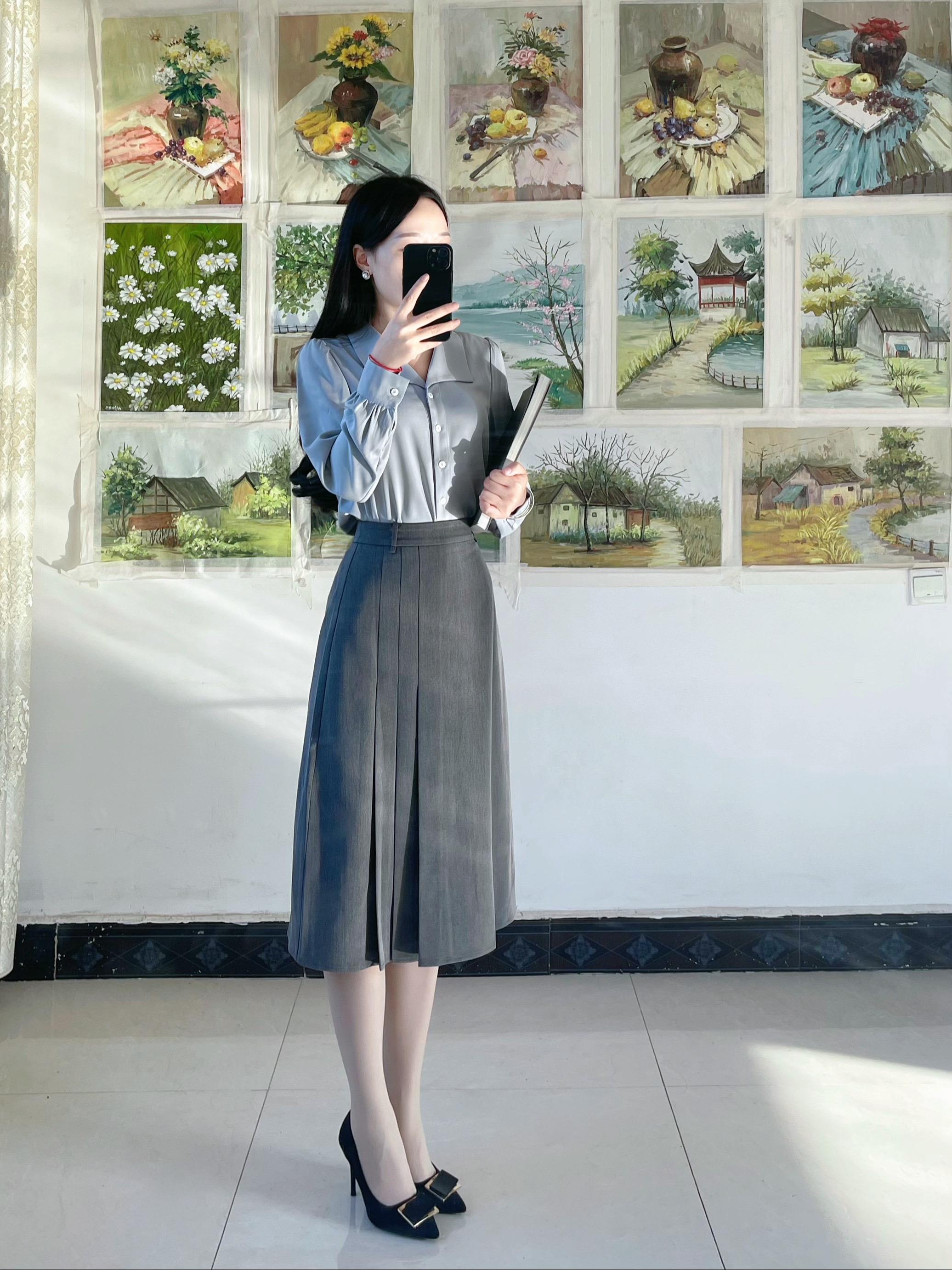 盛夏蝉鸣奏响离歌，青春故事即将翻页。愿你们带着赤诚与勇气，奔赴山海，以...