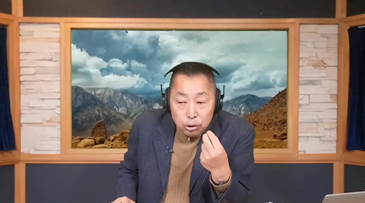 唐湘龙一棍敲醒台湾人，唐湘龙在节目中发表爆炸性的言论，他在谈到大陆对台湾的态度时