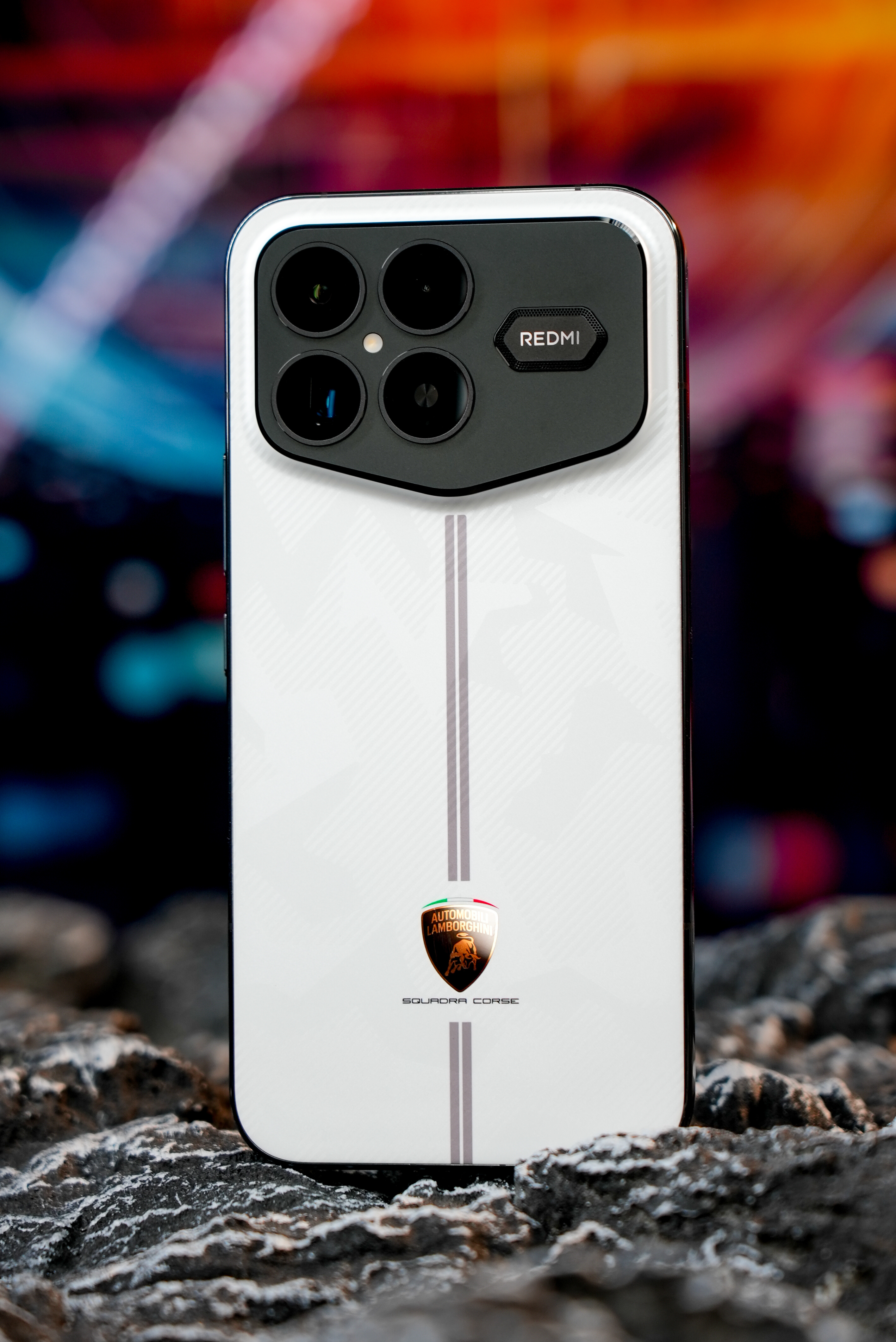 REDMI 和兰博基尼 SQUADRA CORSE 联手的 K90 Pro Ma