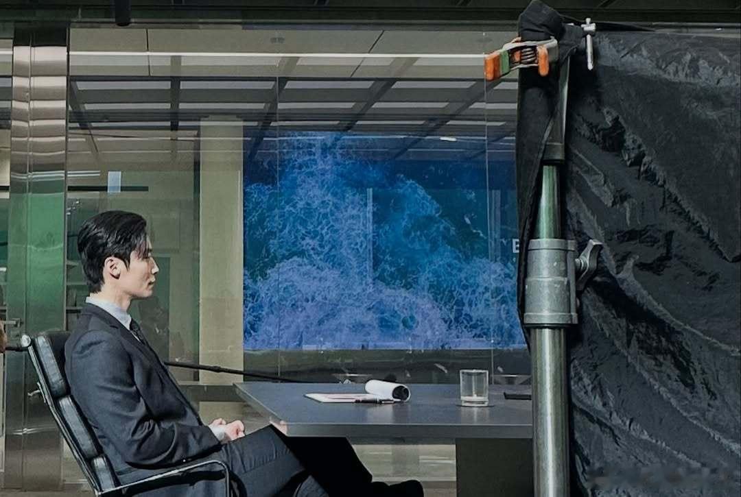 【我的王室是死对头】车世界和孙秘书把日子过好了比什么都强