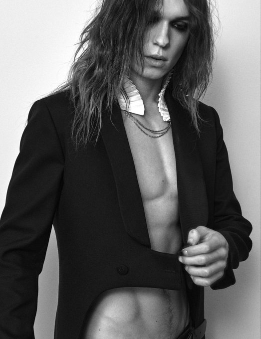 2hollis for i-D magazine 377Photographer