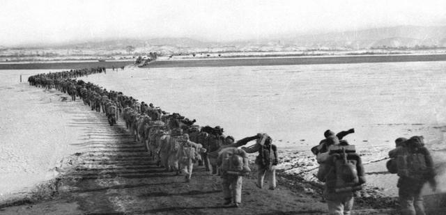 抗美援朝是新中国立国之初的关键一战，长津湖战役作为其中重要一环，展现了志愿军在极