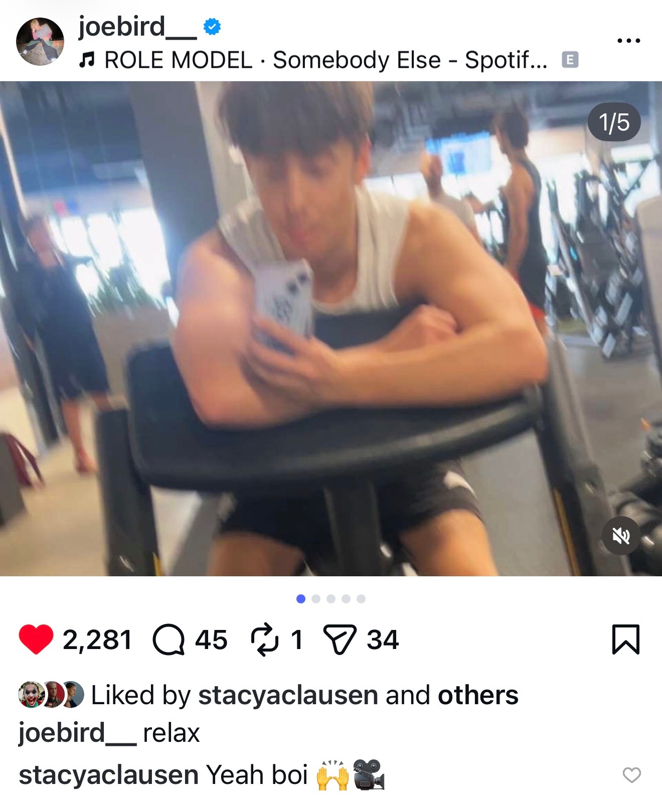 Joe是又放出了一些ins吗，上次看很多我确定我没看到，更多Joestacy c