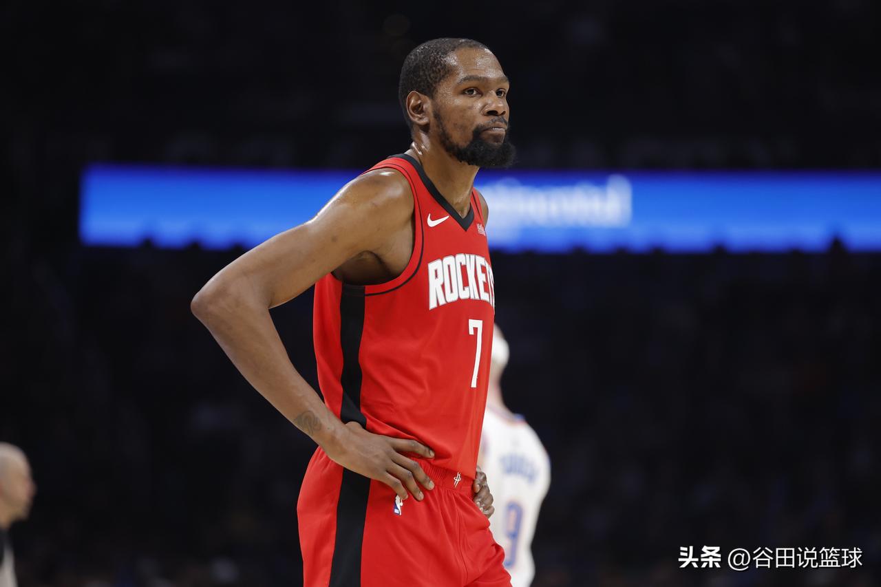 杀人诛心！今天火箭队与勇士队在NBA常规赛中战至加时赛最后一刻才分出胜负：加时赛