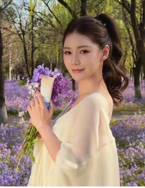 谁有马筱梅的联系方式？想跟他说几句话。刚生完宝宝，最好不要哭。

老辈人常说"不