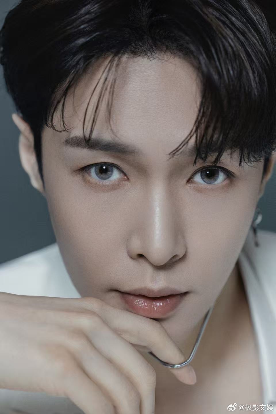 张艺兴出道十四周年plog张艺兴好魅惑张艺兴好魅惑，斯哈斯哈，好看 