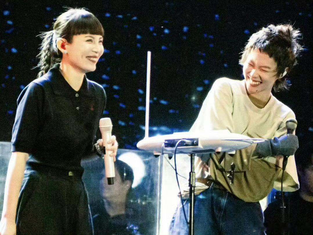 窦靖童魏如萱合作十年了歌手2026本来对这季《歌手》期待值就高，知道窦靖童和魏如
