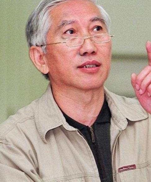 清华教授柳冠中语出惊人！他质问道：“无人飞机、无人驾驶、无人商店、无人酒店、无人