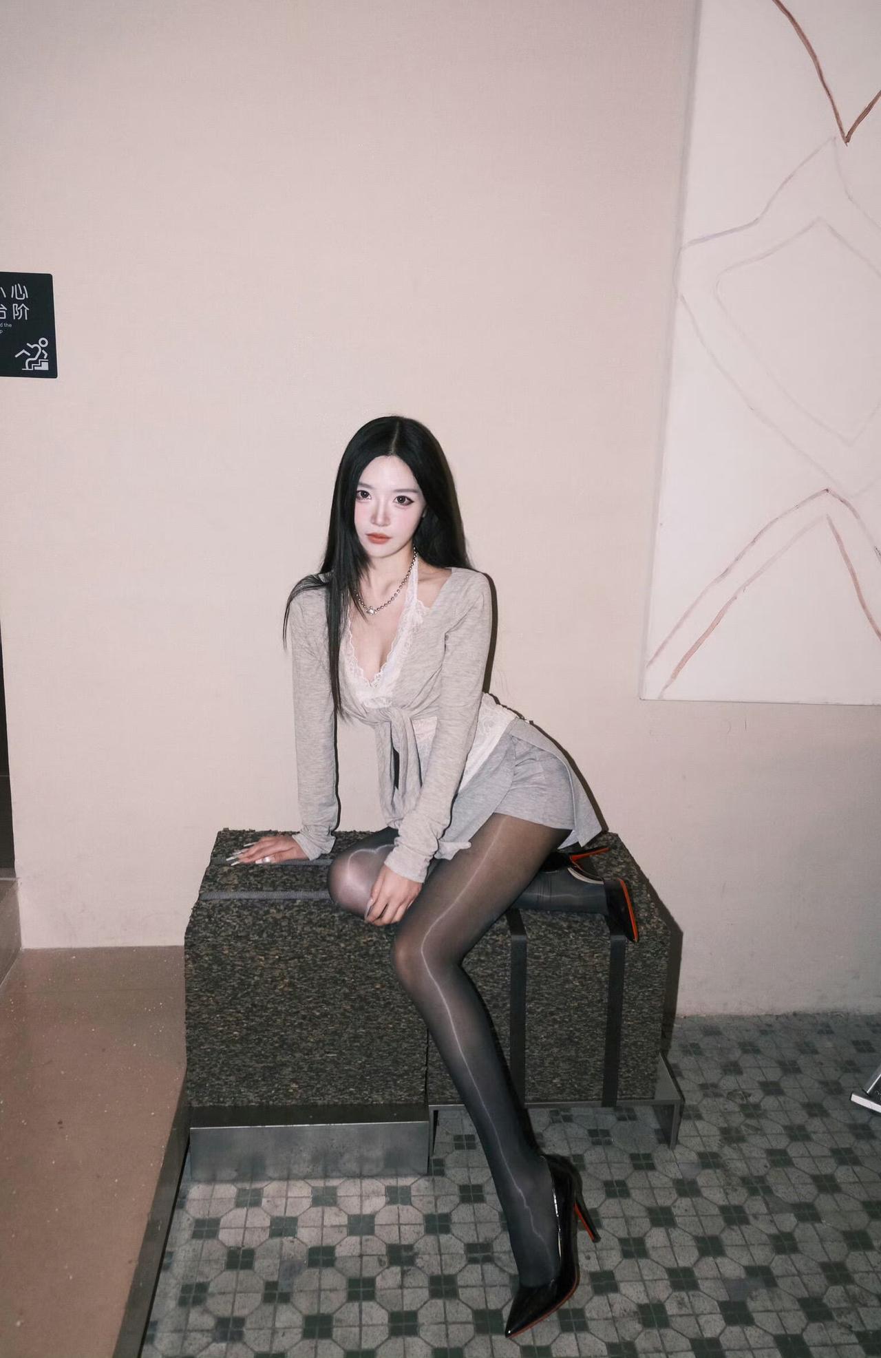 我现在比当时漂亮多了 ​​​