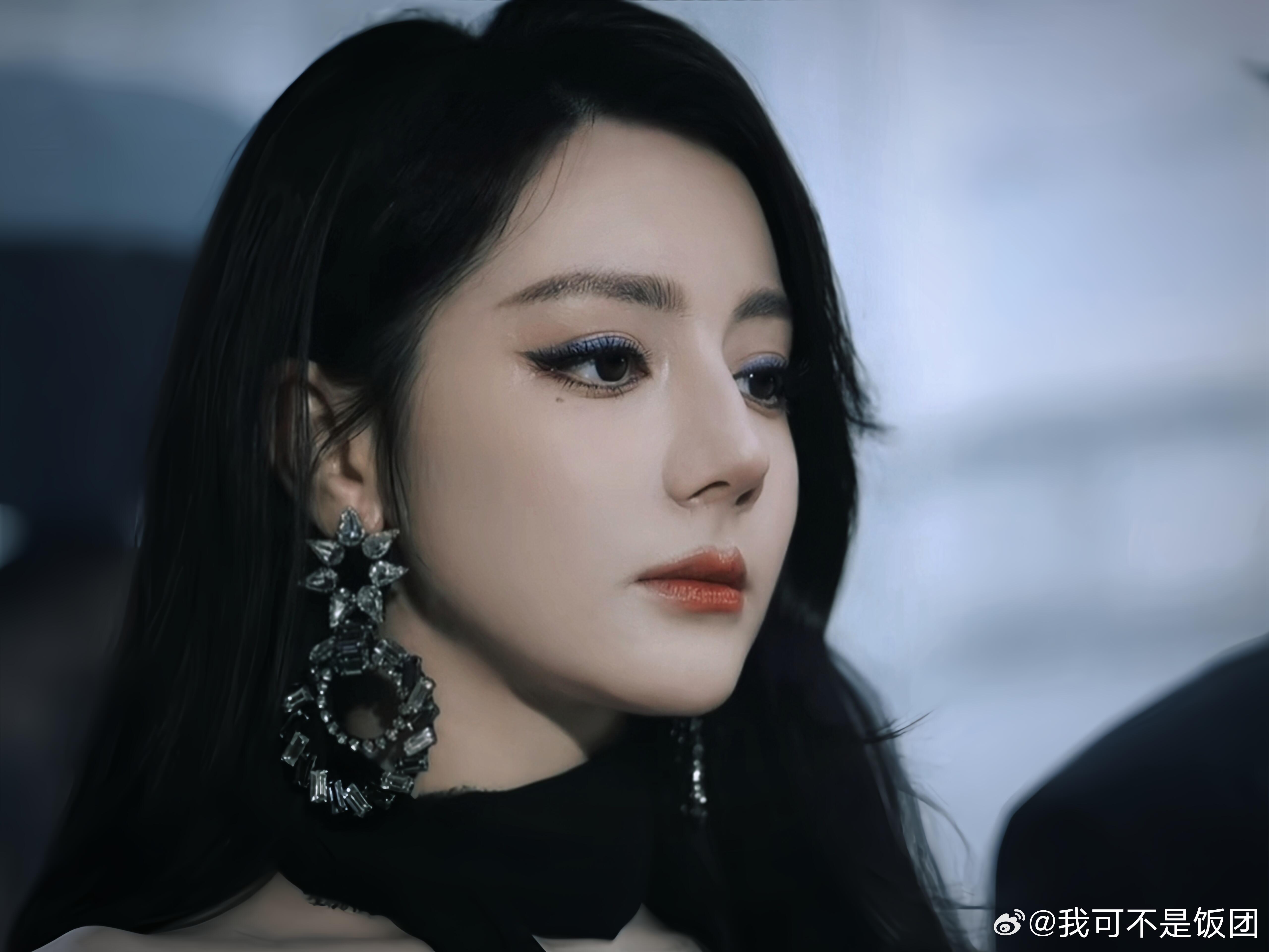 迪丽热巴黑道千金味迪丽热巴什么时候原谅现偶《白日提灯》现代小剧场封神！迪丽热巴这