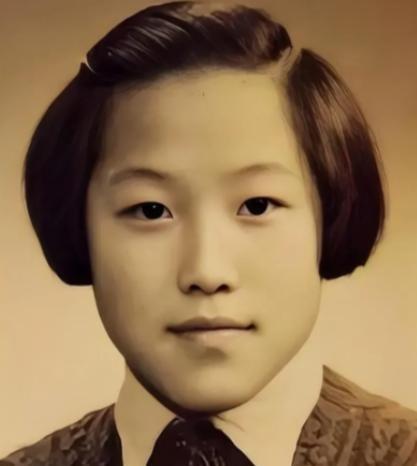 1971年，陕西一个老光棍图便宜，娶了小自己10岁又坐过牢房的女大学生，谁知，几