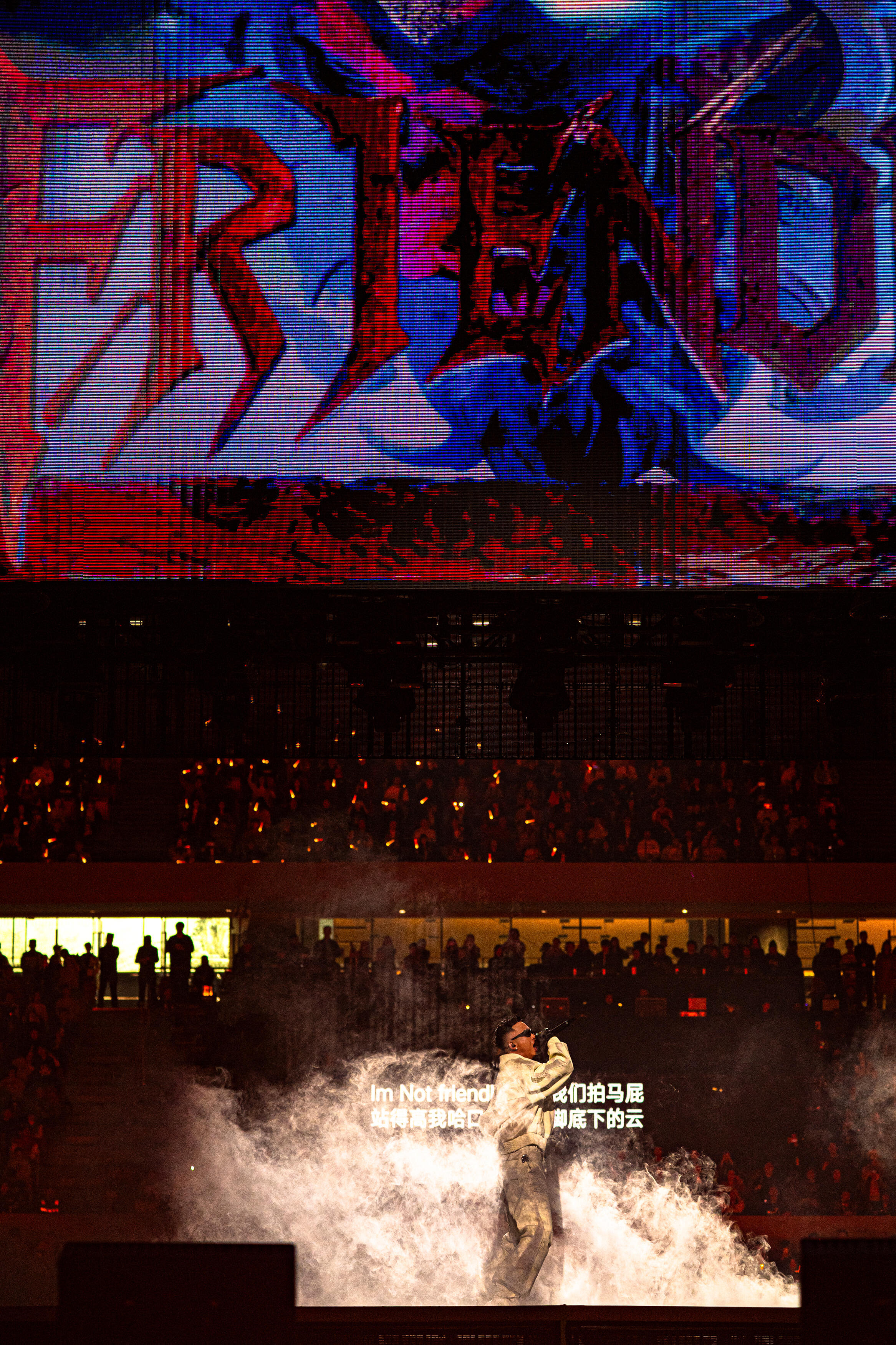 GAI从酒吧驻唱到万人演唱会GAI从百人场到万人场只用了十年 万人体育场、超长延