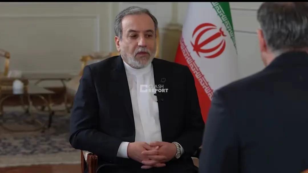 伊朗外交部长阿拉格奇今天说，“特朗普说过不发展核武器，我们完全同意。我们完全赞同