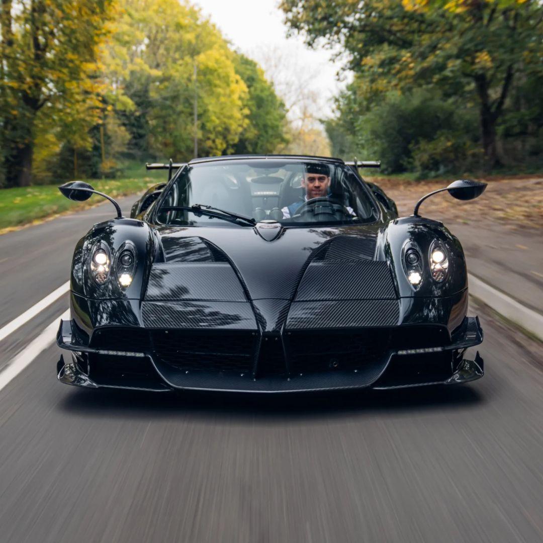 英国🇬🇧黑武士Pagani Huayra Roadster BC