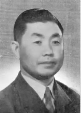 1946年，抗战胜利刚满一年，国内局势尚未稳定，国民党内部各派系的权力斗争逐渐显