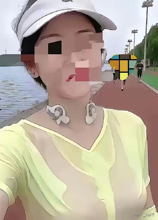 离谱！女子正常晨跑被陌生男子偷拍造梗，对方涨粉十万她却遭网暴
 
安分出门晨跑，