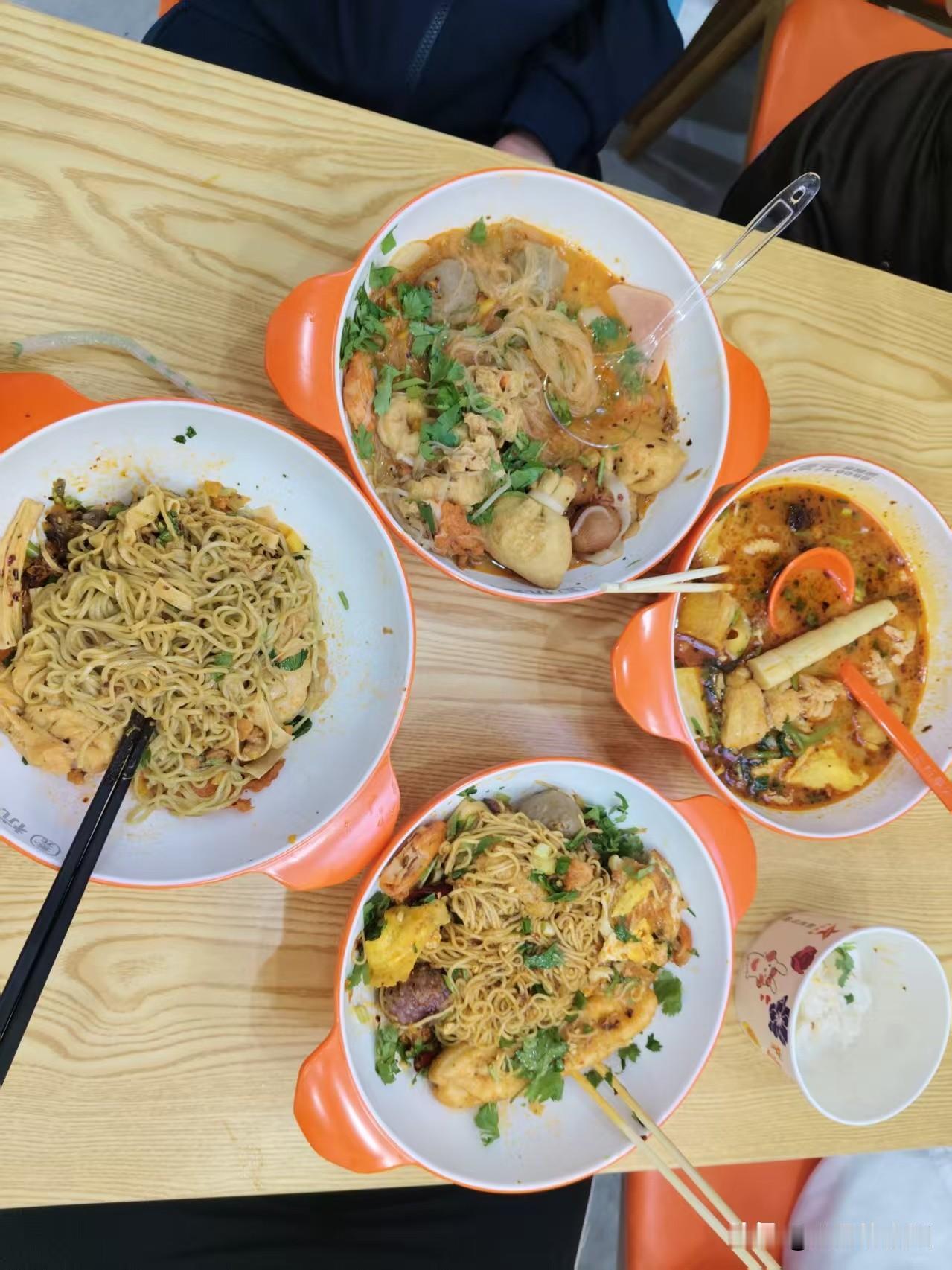 东北老式麻辣烫，味香味俱全，有喜欢吃的吗