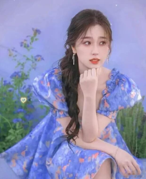 虞美人欣欣子素颜怎么可以这么好看呢👍🏻#虞书欣##虞书欣素颜妆# ​​​