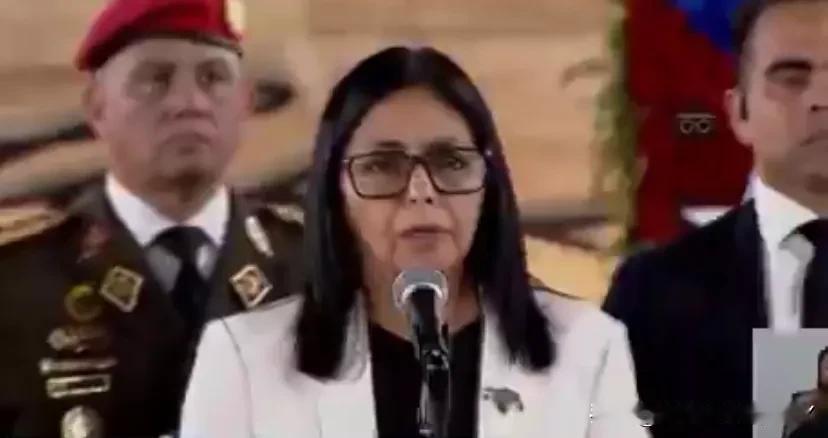 外媒今天报道：委内瑞拉代理总统德尔西·罗德里格斯说：“我向美国人民讲话。委内瑞拉