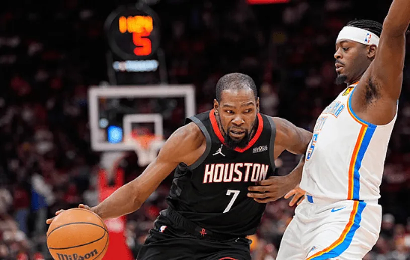 网页链接今日，火箭以91-111不敌雷霆。赛后杜兰特接受采访说，“我认为整场比赛